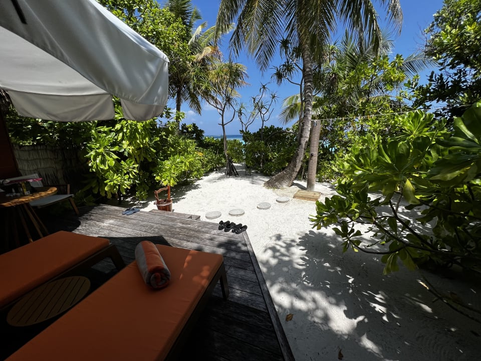 Zimmer Mirihi Island Resort