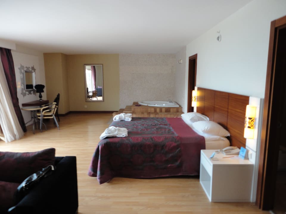 Großes Zimmer Seaden Sea World Resort & Spa