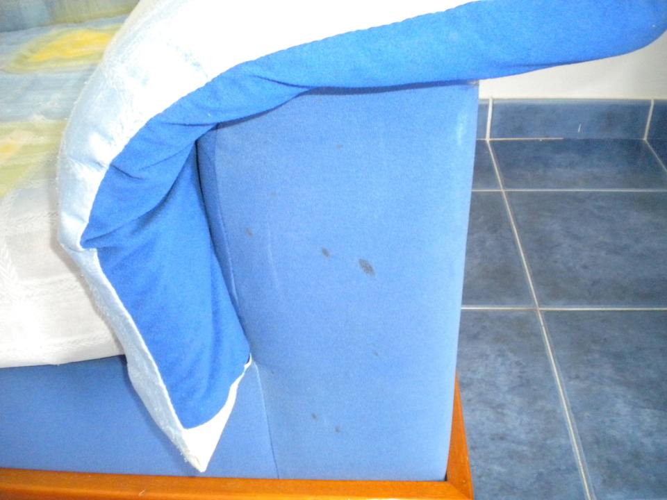 Schmutziges Sofa Hotel Mirador Papagayo by LIVVO