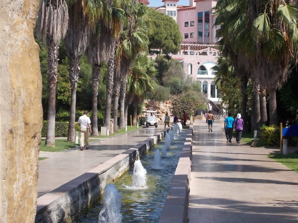 Der Weg zum Strand Sirene Belek Hotel