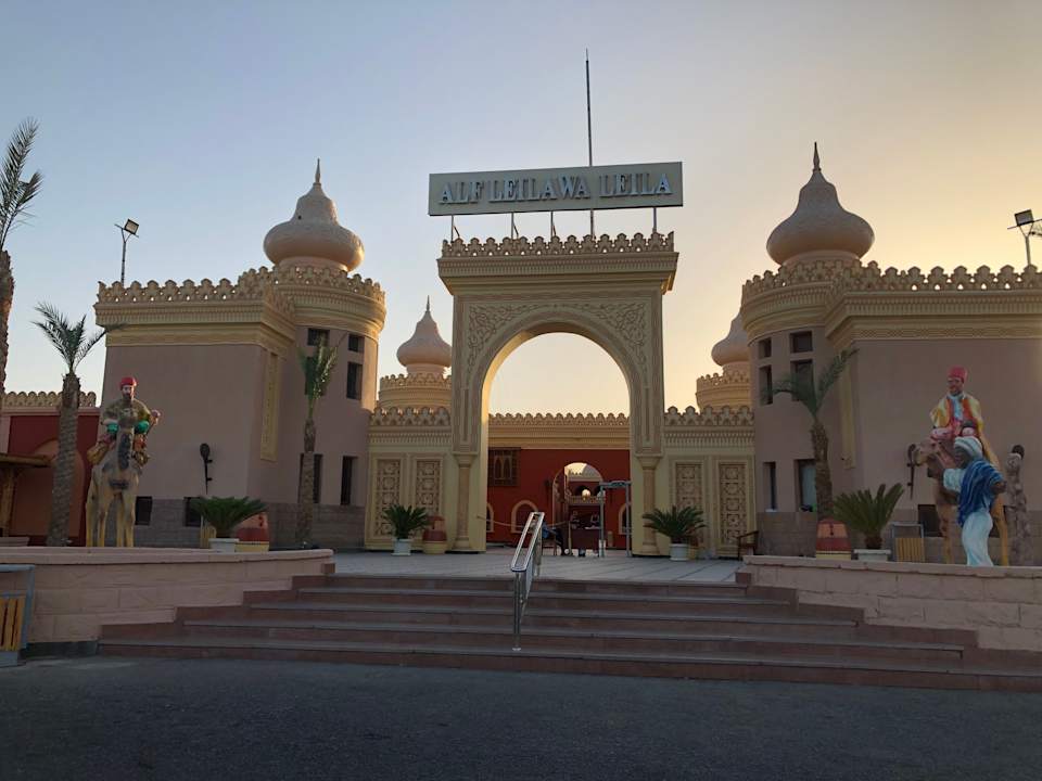 Außenansicht Pickalbatros Alf Leila Wa Leila Resort - Neverland Hurghada