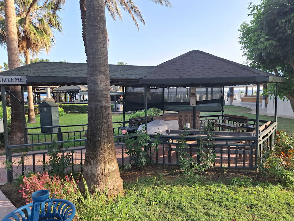 Gastro Royal Atlantis Beach Hotel