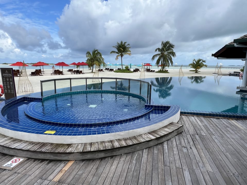 Pool Cinnamon Hakuraa Huraa Maldives