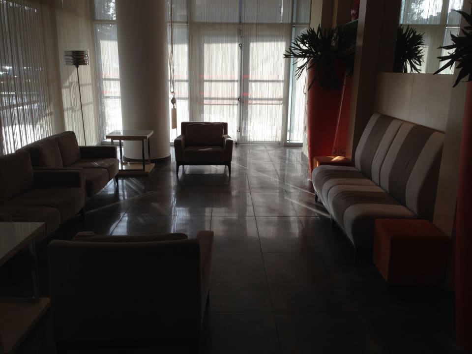 Hotellobby Hotel Ramada Plaza Milano