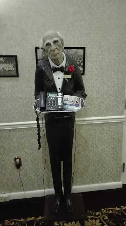 Sonstiges SureStay Signature Collection Genetti Hotel