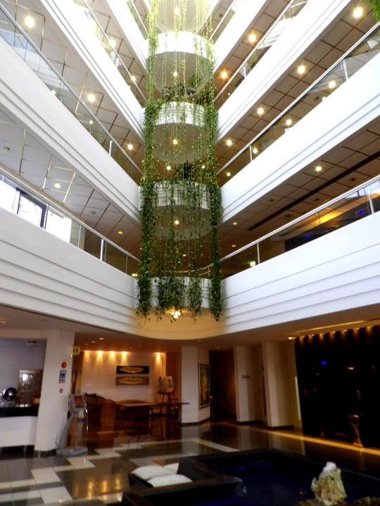 Lobby The GrandResort By Leonardo Hotels