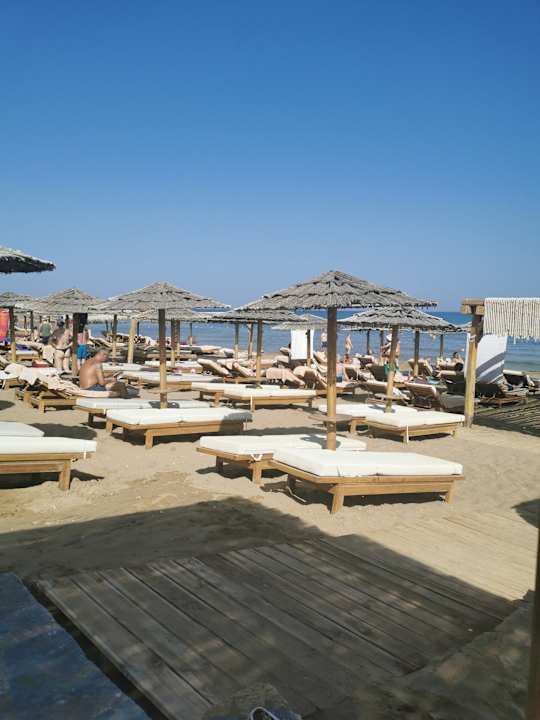 Strand Mitsis Rinela