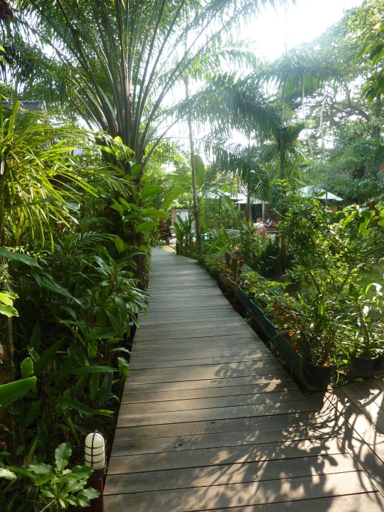 Garten Hotel Sunda Resort