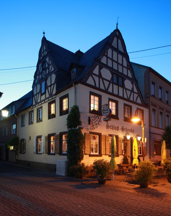 Außenansicht Hotel zur Schloß-Schenke