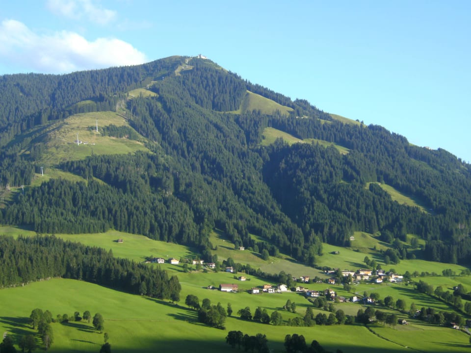 Ausblick vom Balkon auf die Choralm Bauernhof Apartments Hundbichl