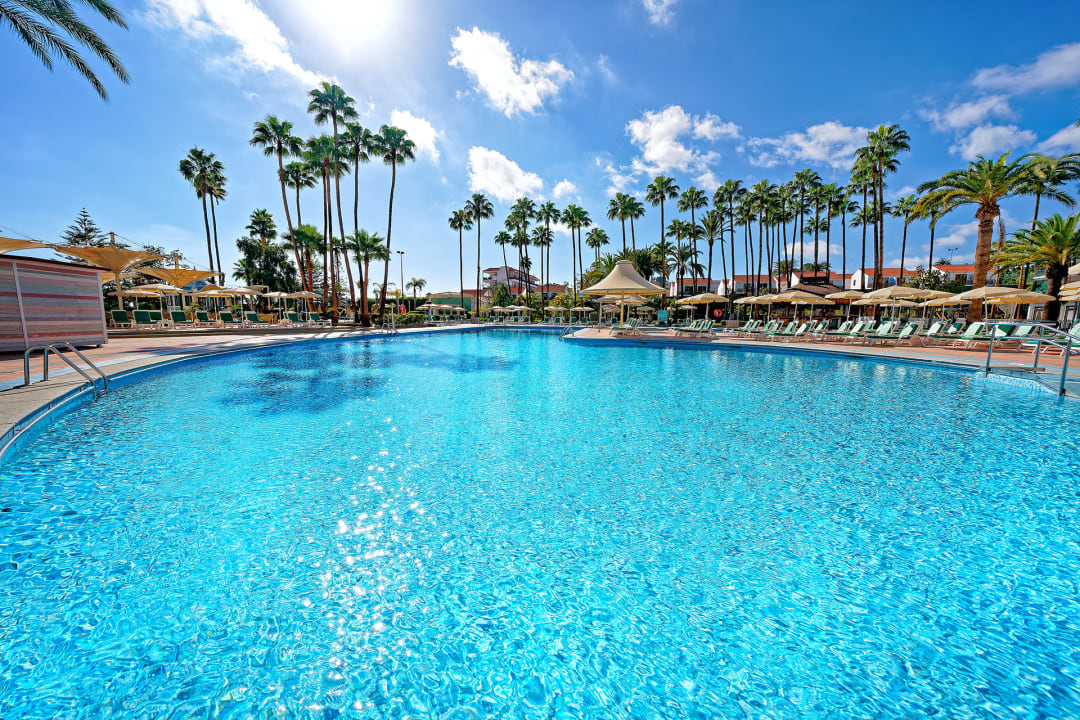 Pool Bull Eugenia Victoria & Spa