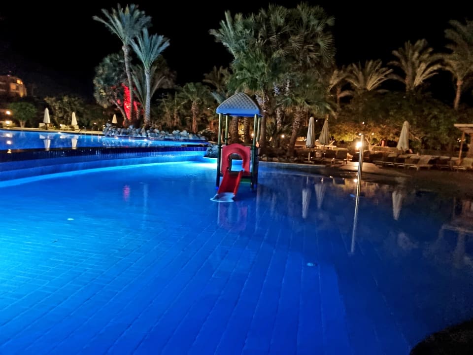 Pool Brayka Bay Resort