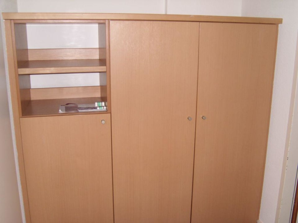 Schrank im Flur PLAZA Premium Columbus Bremen