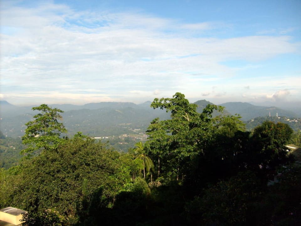 Blick über Kandy Hotel Amaya Hills