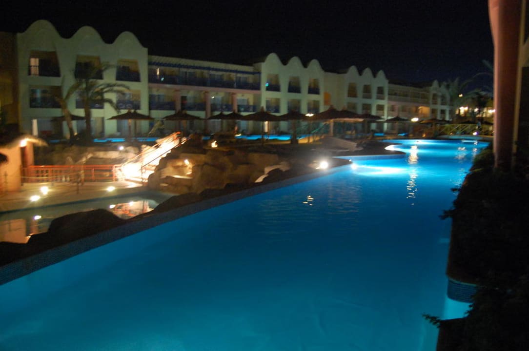Hotel nocą Titanic Beach Spa & Aqua Park