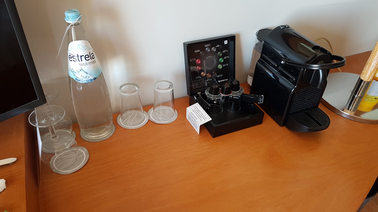 Zimmer Ozadi Altura Beach Resort