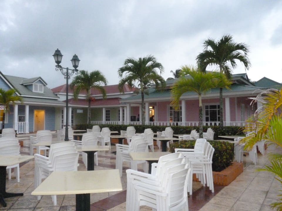 Theaterplatz Bahia Principe Grand El Portillo