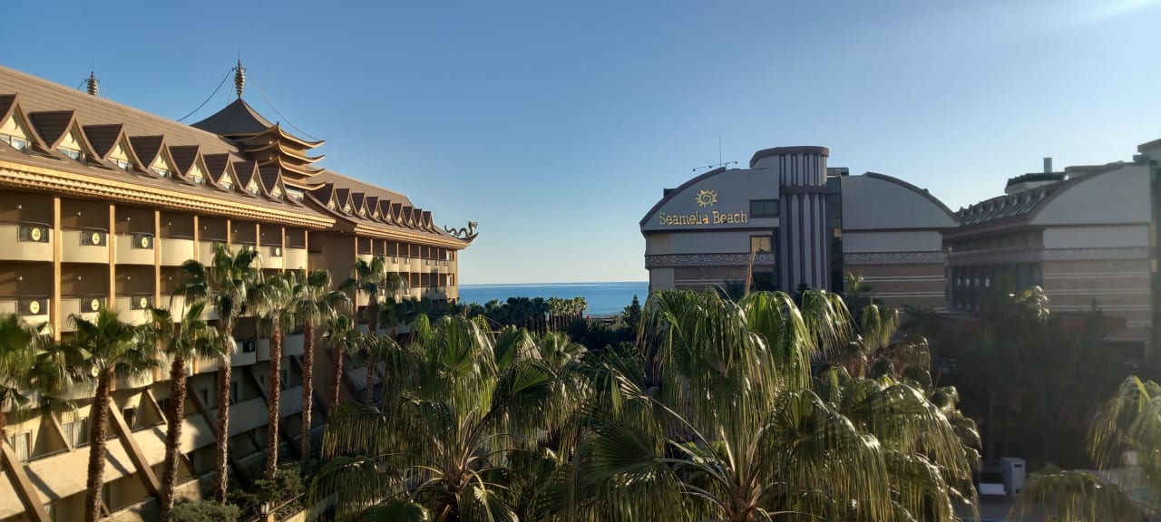 Außenansicht Port Side Resort Hotel