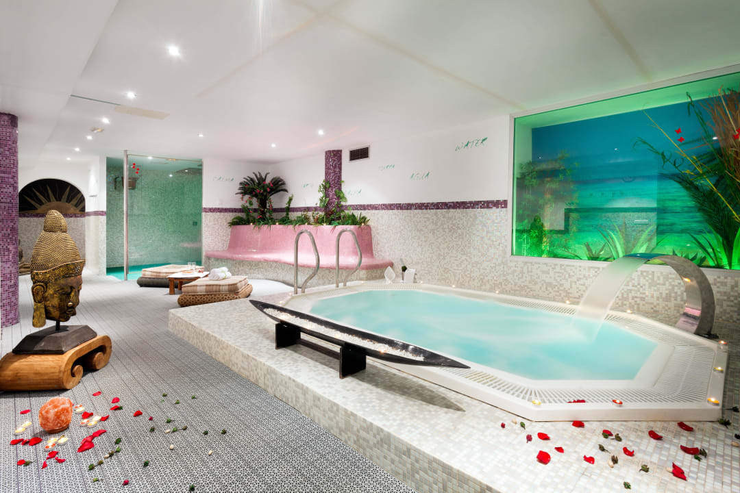 Spa Chatur Playa Real Resort