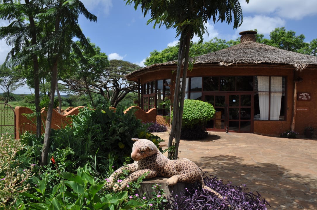 Gastro Hotel Amboseli Sopa Lodge