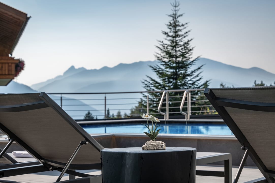 Pool Hotel Edelweiss