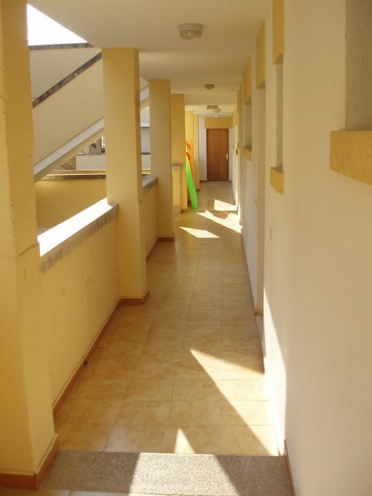 Innenhof FLOR los Almendros Apartamentos