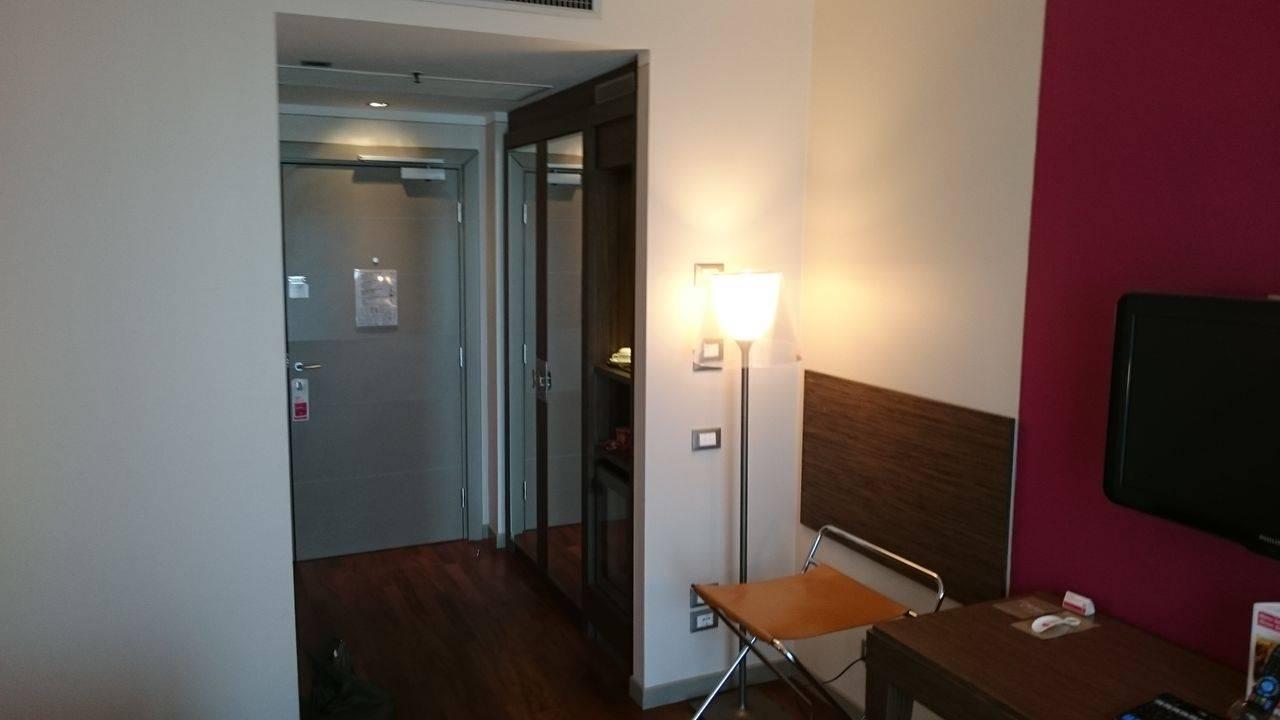 Flur Hotel Ramada Plaza Milano