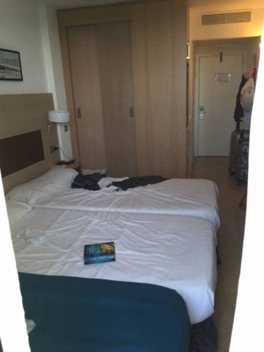 Doppelzimmer mit Zustellbett - vom Balkon aus  allsun Hotel Eden Alcudia