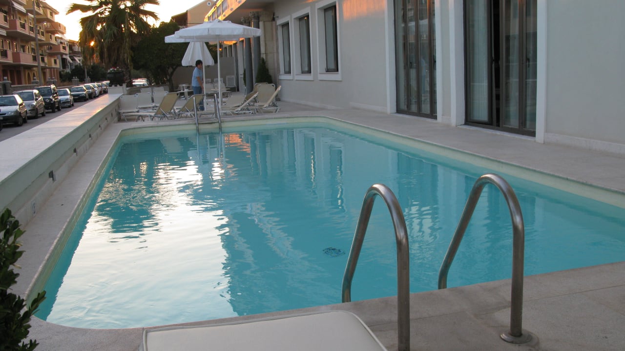 Hotel-Pool Mon Repos Palace - Adults only