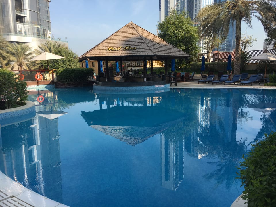 Pool Sheraton Hotel & Resort Abu Dhabi