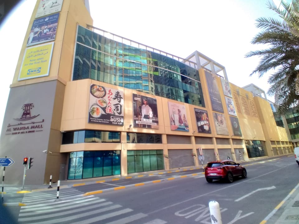 Außenansicht Grand Millennium Al Wahda Abu Dhabi