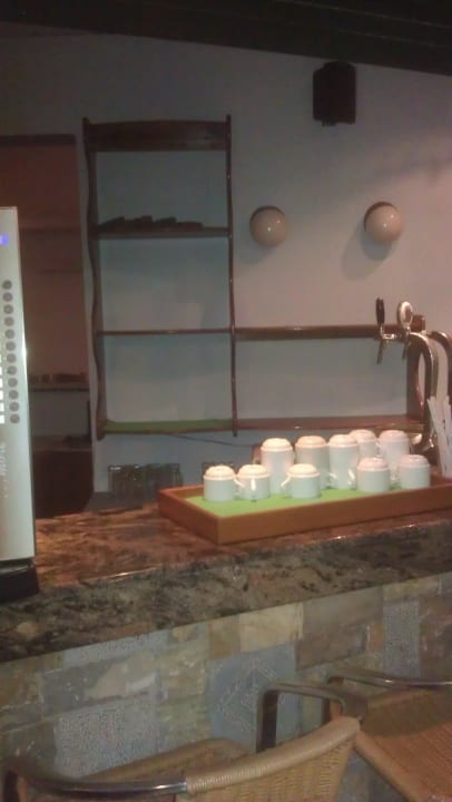 "Große"Auswahl von Getränken Diogenis Blue Palace