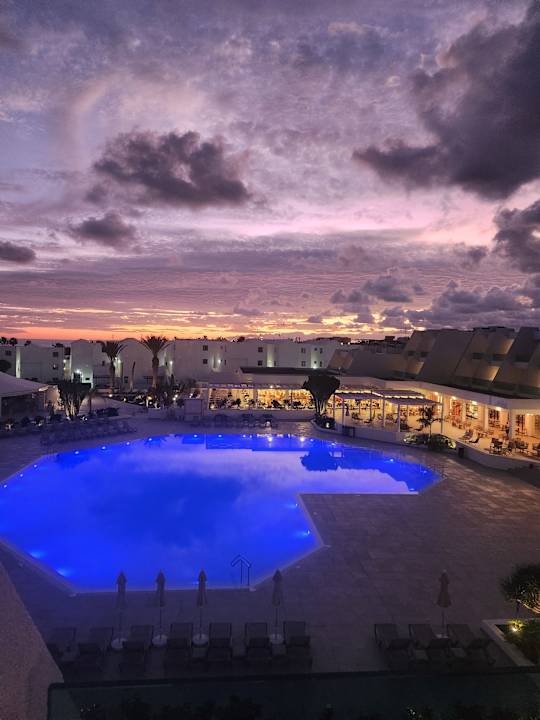 Außenansicht Radisson Blu Resort Lanzarote (Adults Only +16)