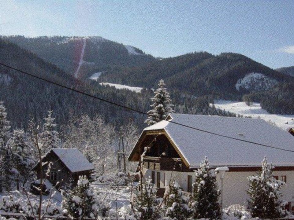 Haus mit Kaiserburg im Hintergrund Appartementhaus Kremser