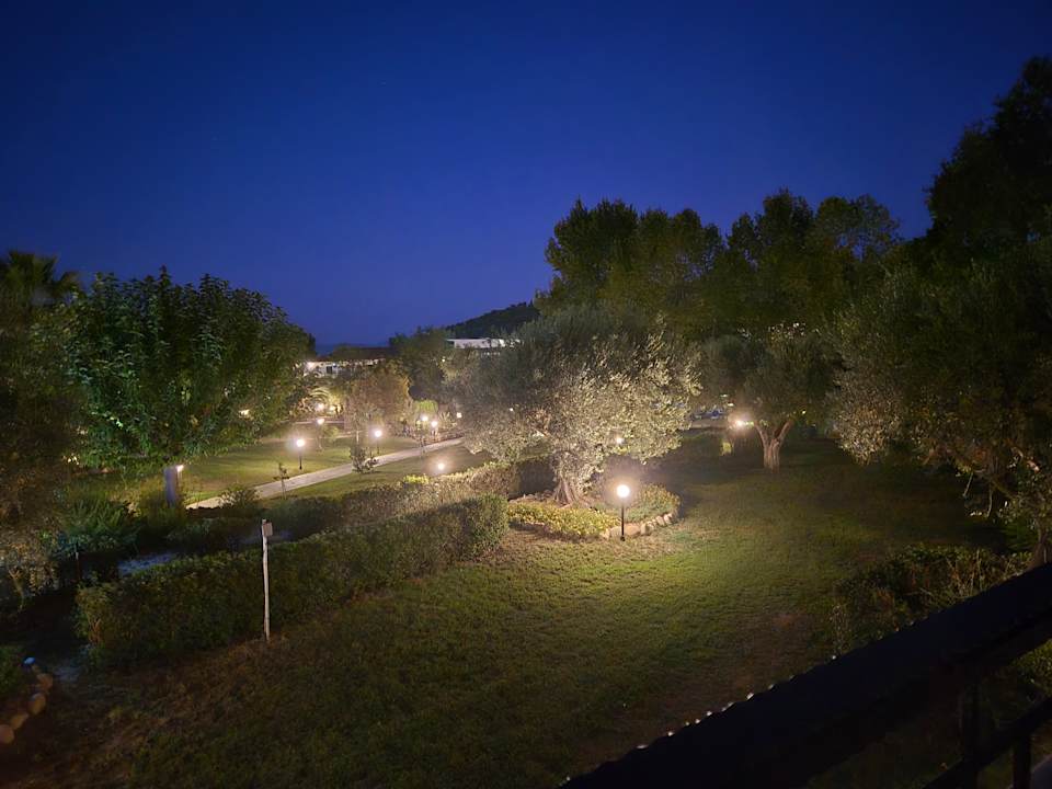 Gartenanlage Hotel Chrousso Village