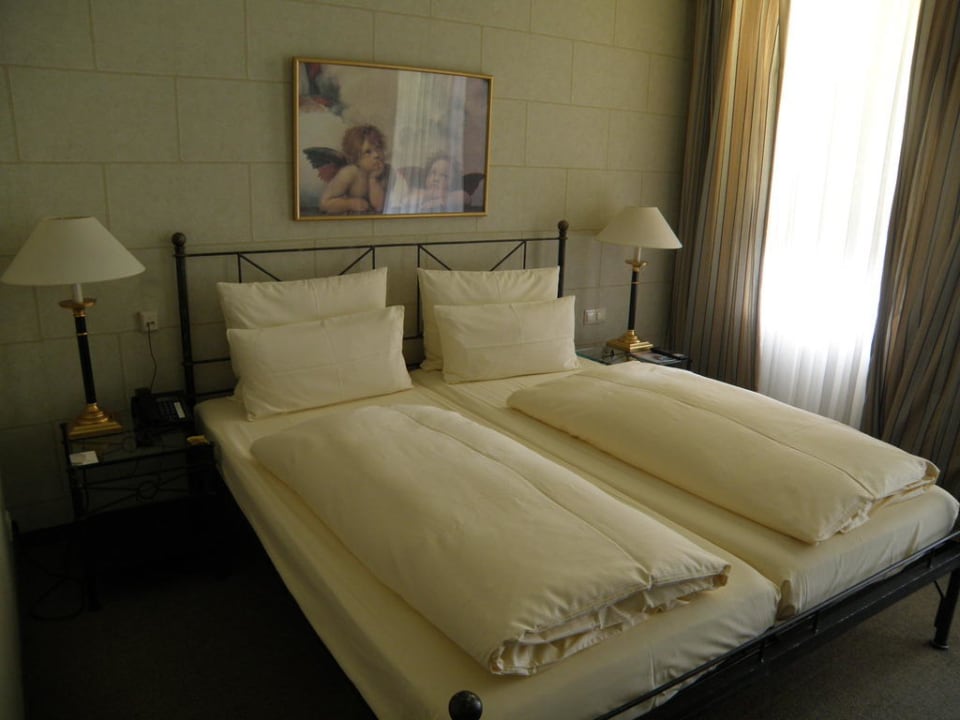 Letto Hotel Elbflorenz Dresden
