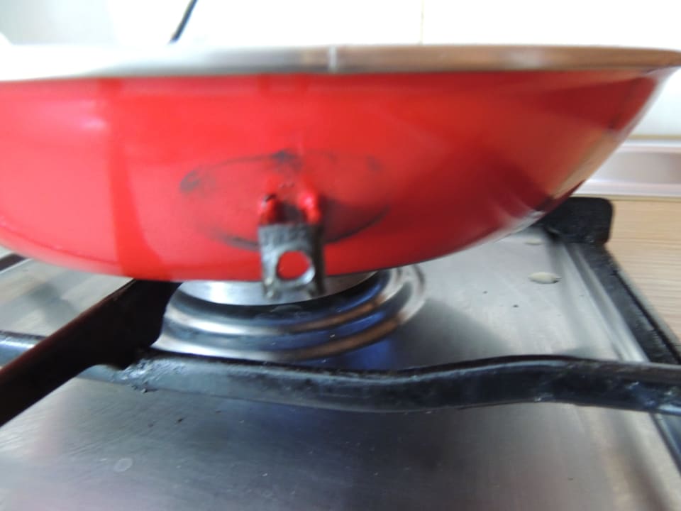 Henkel bricht beim braten ab, unglaublich! Maravilla Appartements