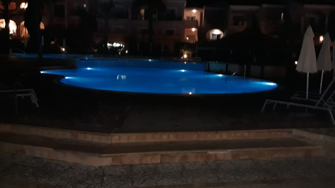 Pool R2 Lago Playa Park