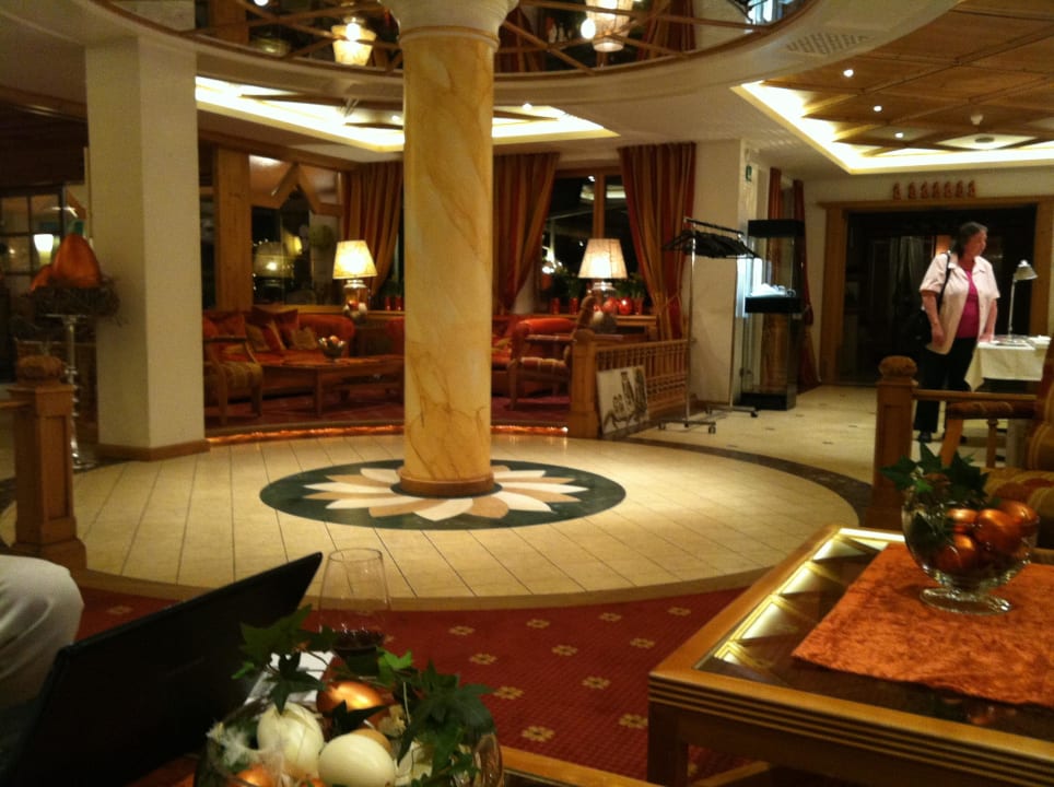 Sitzgelegenheiten, sehr gemütlich Quellenhof Luxury Resort Passeier
