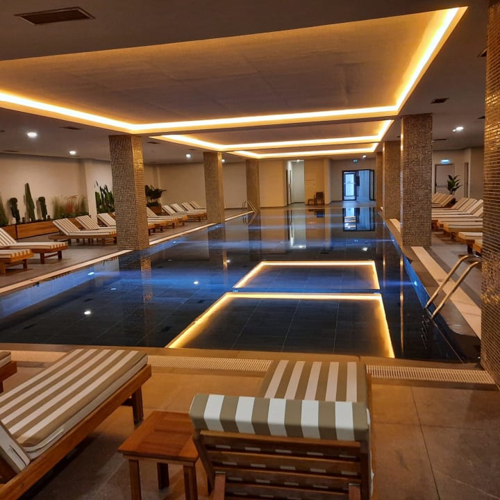 Pool Jacaranda Luxury Resort