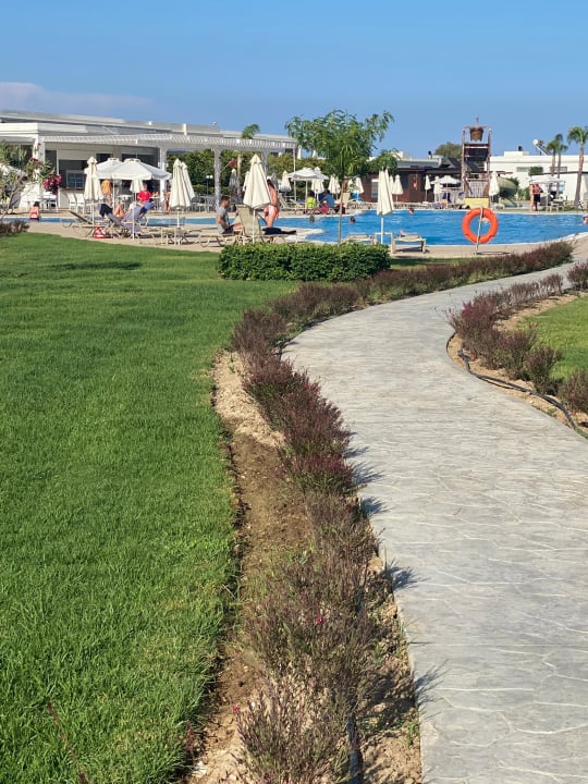 Pool Asterias Beach Resort