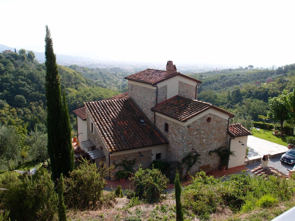 Вид на дом сверху B&B La Piana