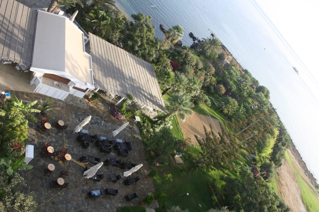 Poolbar Crystal Springs Beach Hotel