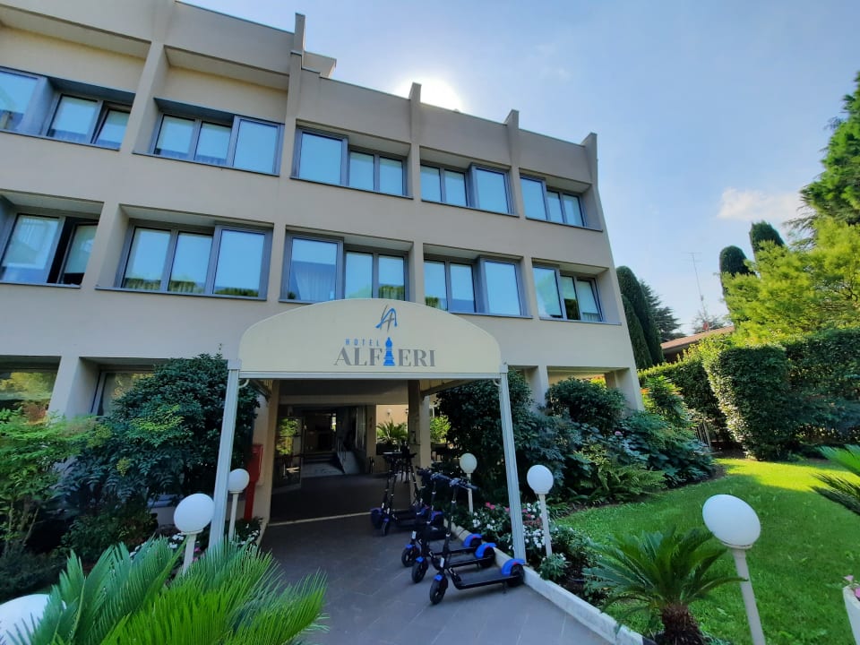 Lobby Hotel Alfieri
