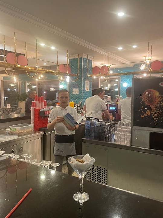 Gastro Quattro Family Club Dem Hotel
