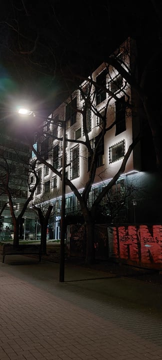 Außenansicht AC Hotel by Marriott Bratislava Old Town