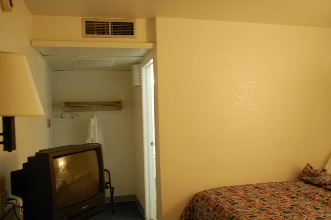 Camera ed arredamento Motel 6 Denver Airport