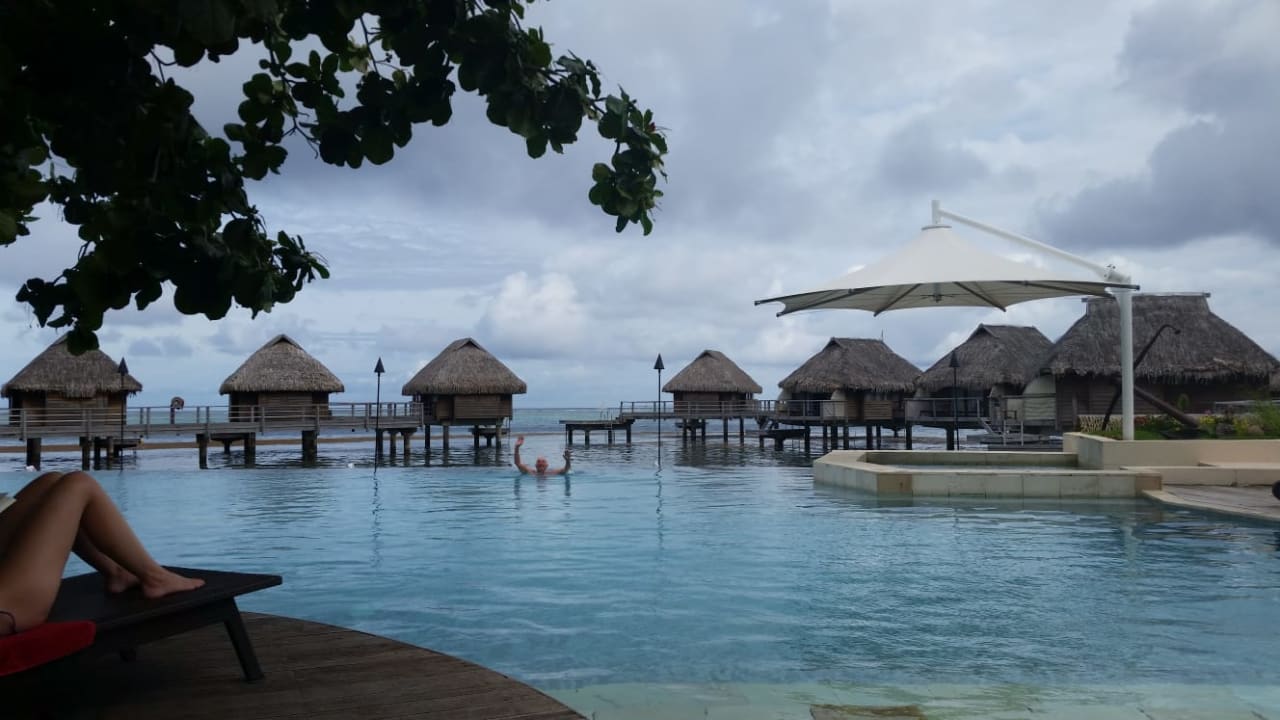 Pool Manava Beach Resort & Spa Moorea
