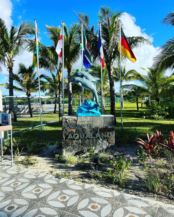 Sonstiges Crystals Beach Resort Belle Mare, a member of Radisson Individuals