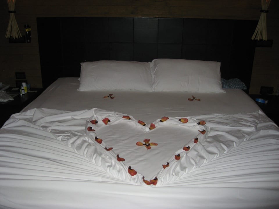 1. Januar 2013 Vilamendhoo Island Resort & Spa